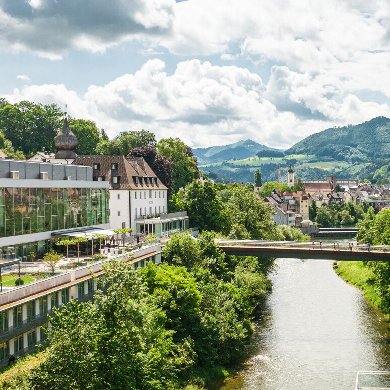 (c) Schlosshotel Eisenstrasse